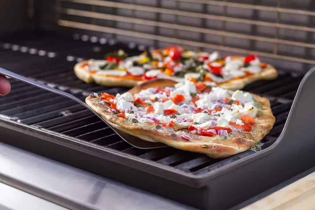  Pizza on the BBQ