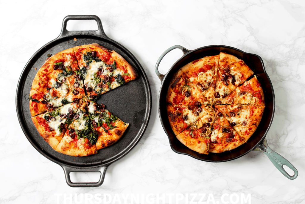 making pizza on Cast Iron Skillet (Pan) 