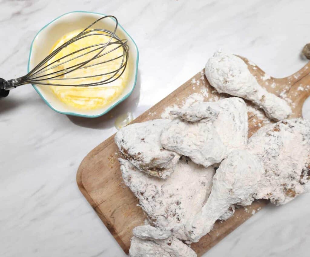 Maryland Fried Chicken: Seasoned Flour Symphony