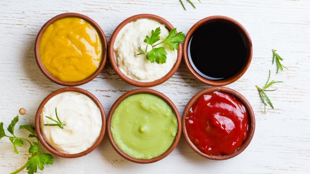 Maryland Fried Chicken: Homemade Dipping Sauces