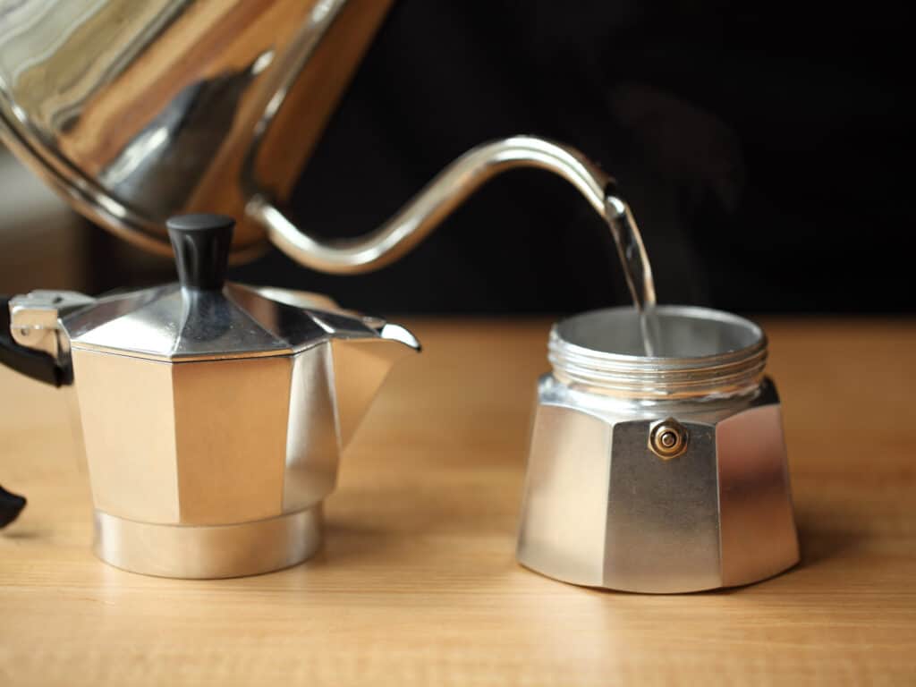 Key Features of Pre-heated Water in Moka Pots