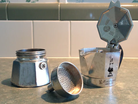 Clean and Dry moka pot