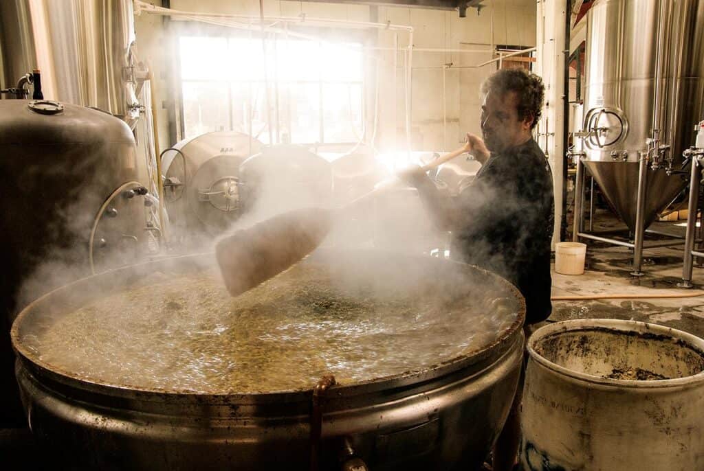 Distilleries on the Kentucky Bourbon Trail: Crafting the spirits
