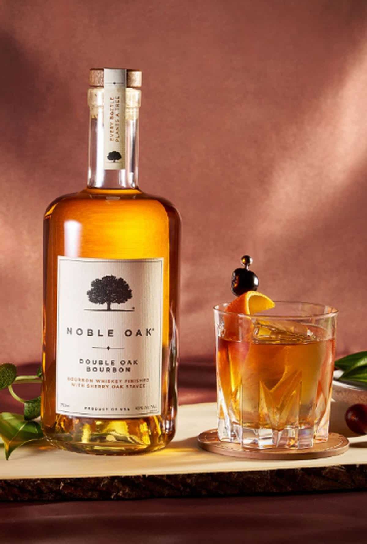 Noble Oak Tasting Notes and cocktail mixing