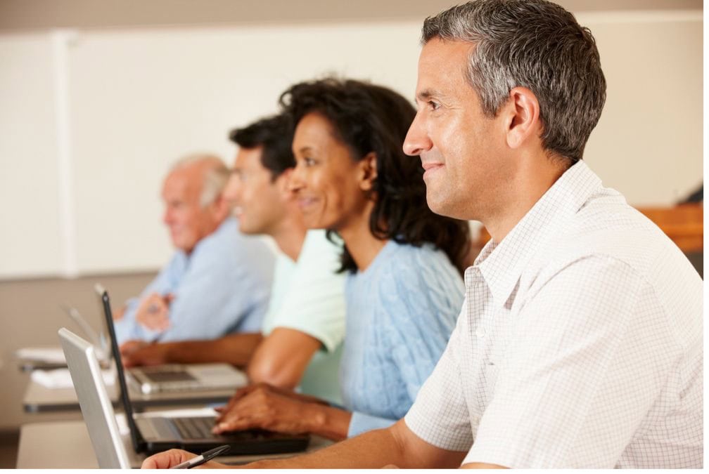 La Guía Definitiva Para Reinventarte Profesionalmente Después de los 50